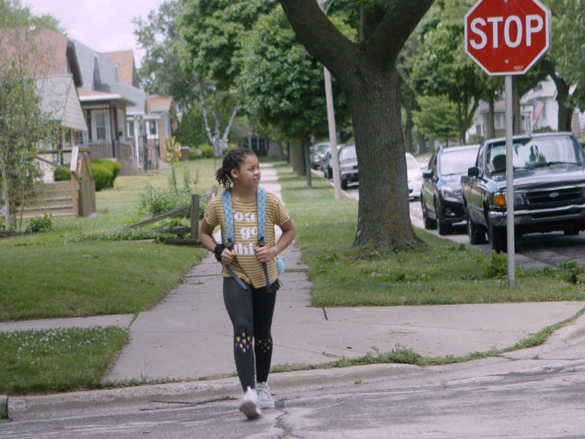 Why children struggle to cross busy streets safely